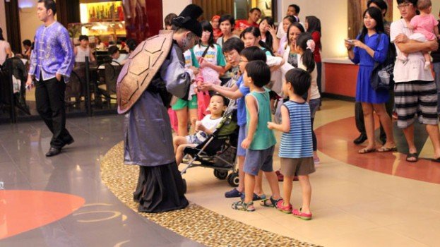 Koko Cici Jakarta dan Legenda 8 Dewa Meriahkan Tahun Baru Imlek